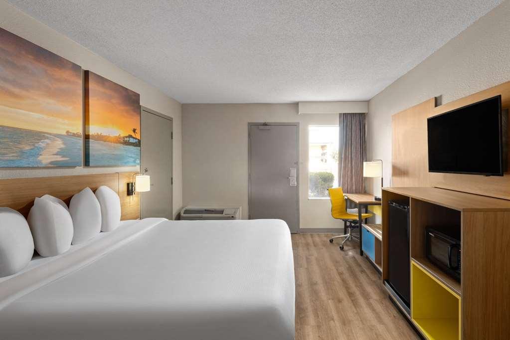 Days Inn By Wyndham Florence Near Civic Center Cameră foto
